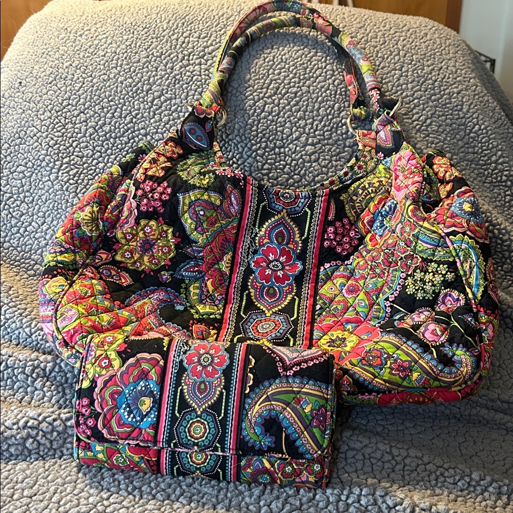 VINTAGE VERA BRADLEY SYMPHONY in HUE Hobo bag with matching trifold wallet & ID